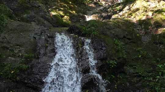 山间流水自然流水