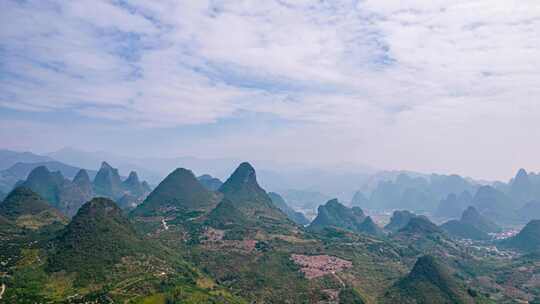 广西桂林山峰喀斯特地貌航拍延时