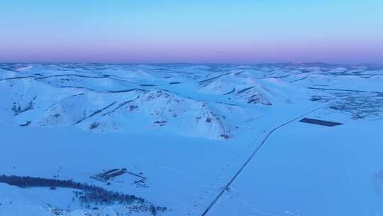 航拍根河湿地河谷道路森林雪景