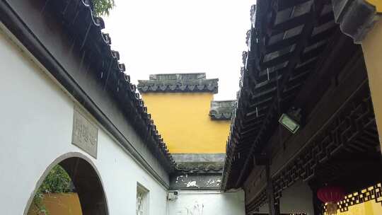 古建筑下雨素材苏州北寺塔实拍