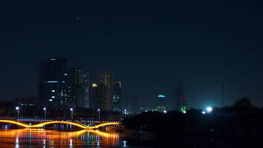 夜晚城市灯火