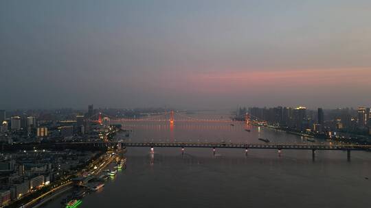 武汉长江大桥鹦鹉洲大桥夜景航拍