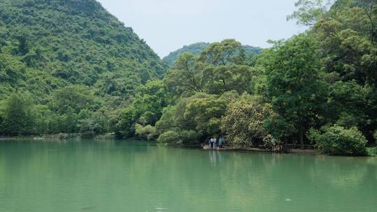 广西柳州山水龙潭公园湖水风景
