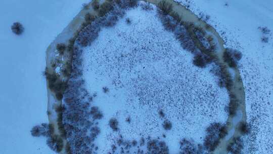 航拍内蒙古冬季雪原特泥河