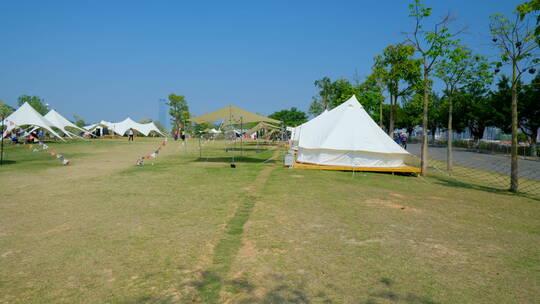 户外露营帐篷营地
