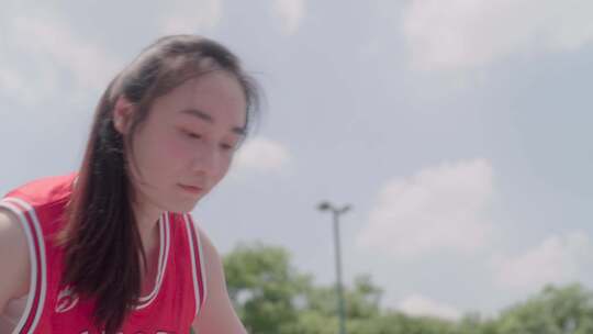 女生打篮球多个特写跟随慢动作视频素材模板下载