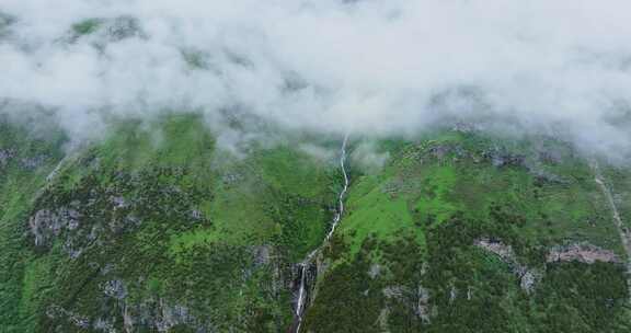 川西四姑娘山山谷雪山河流大气唯美航拍风光