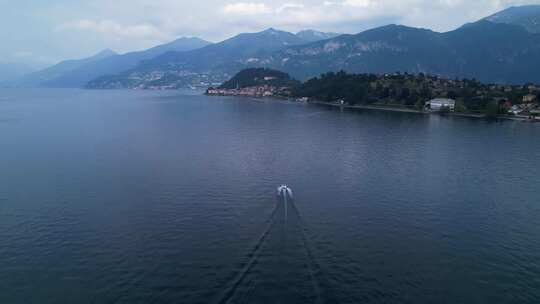 意大利科莫湖上的船-无人机快艇