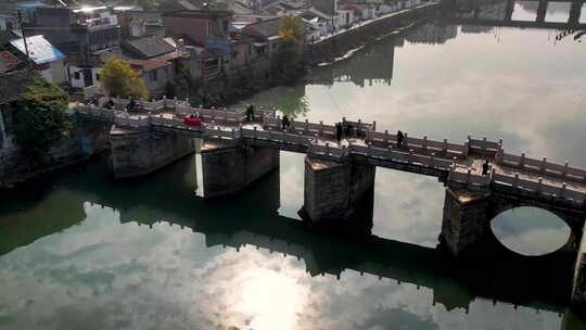 桐城航拍紫来桥 夕阳下古桥 镜面河流视频素材模板下载