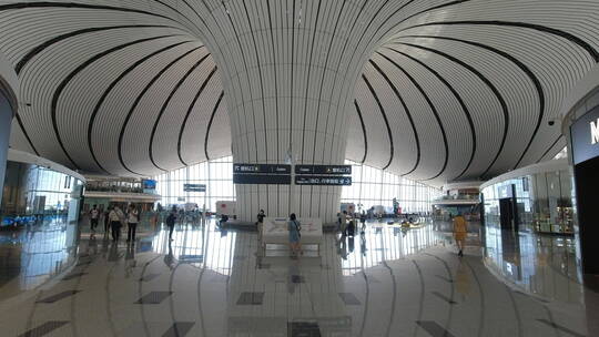 移动镜头北京大兴国际机场大厅屋顶视频素材模板下载