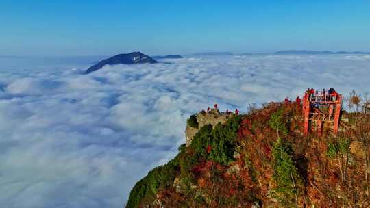 大气航拍巫峡云海红叶