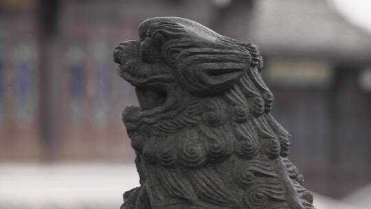 胡雪岩故居冷香院门口的石狮子视频素材模板下载