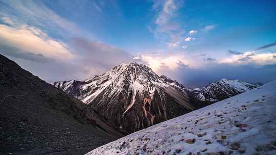 川西云绕雅拉雪山延时-4K视频素材模板下载