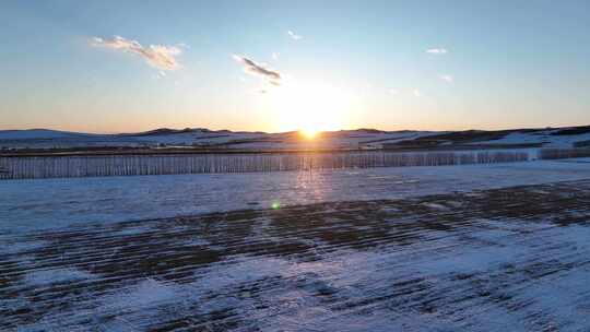 早春冰消雪融的垦区雪原农田