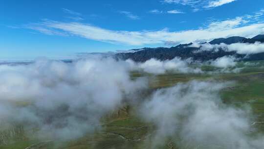 贺兰草原云雾缭绕 贺兰山 蓝天白云17