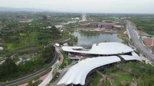 特色建筑周边的城市风光全景