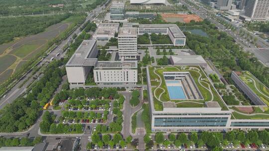武汉东湖新技术开发区税务局，俯视横移镜头