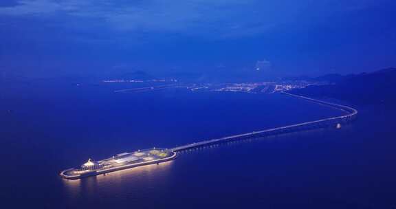 港珠澳大桥夜景航拍东人工岛香港机场夜景