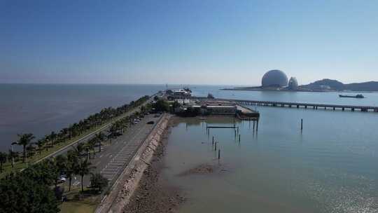 广东珠海沿海城市建设蓝天白云航拍