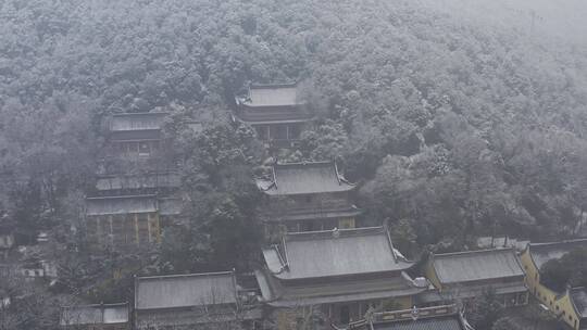 杭州灵隐雪下雪航拍