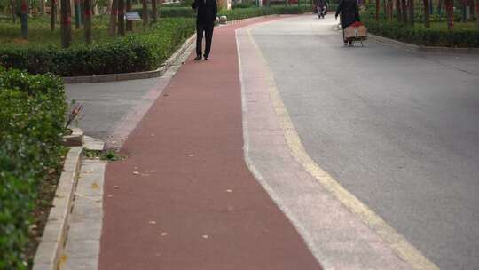 小区 走路 公园 行走 路道