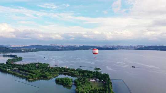 【航拍】东湖氦气球视频素材模板下载