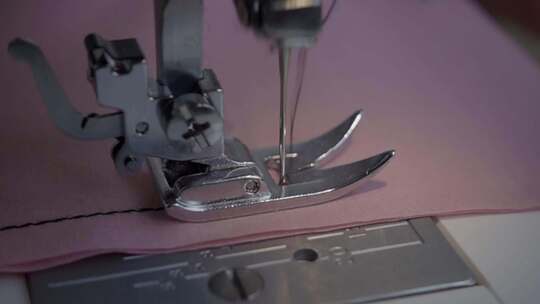 缝纫机的针可以做线迹