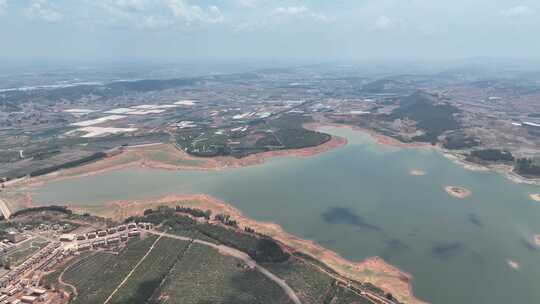 高空航拍云南红河泸西县白水塘水库全景