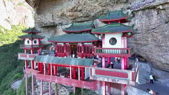 航拍福建漳州平和灵通岩悬空寺青云寺