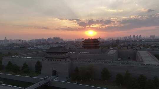 古今对望之夕阳西下山西大同古城