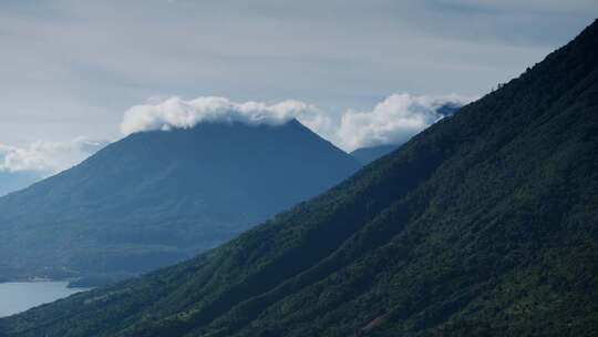 山脉高山白云云雾风景