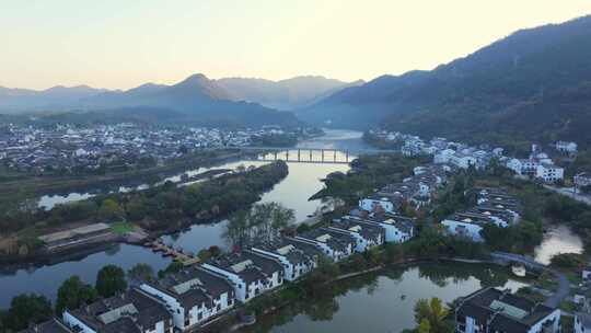 航拍安徽宣城泾县桃花潭风景区老街村庄