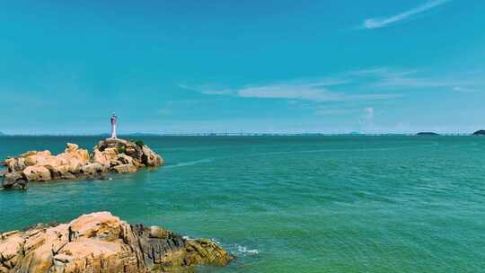 珠海航拍港珠澳大桥大全景 海面低机位飞行