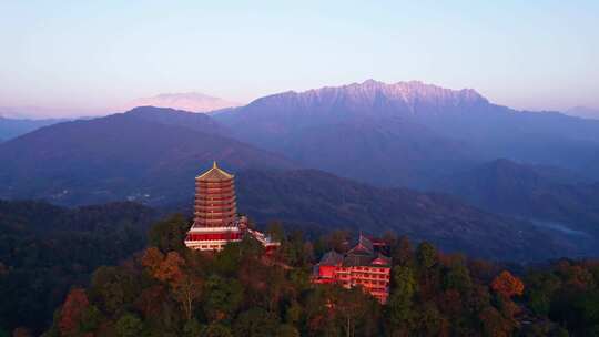 成都青城山老君阁冬季雪景和雪山日出航拍