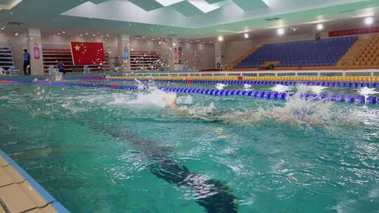 游泳比赛体育运动
