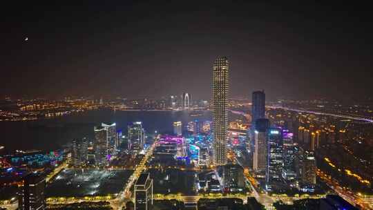 中国江苏苏州工业园区金鸡湖畔城市夜景航拍