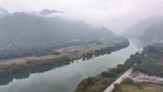 航拍云雾缭绕的广东清远连江田园风光