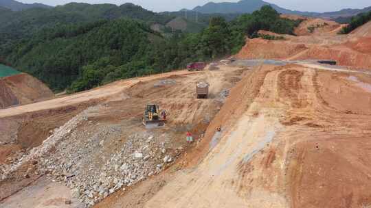 高速公路土石方施工航拍场面