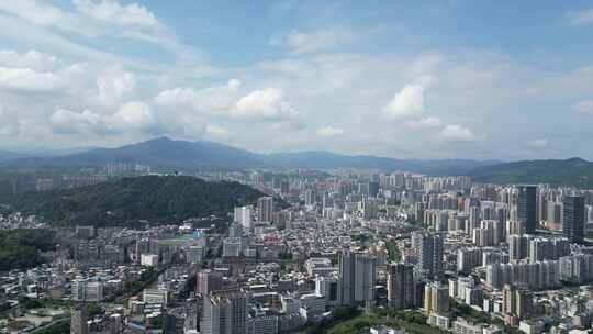 航拍福建城市天际线龙岩建设