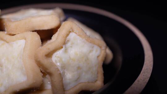 五角星牛奶夹心饼干儿童零食