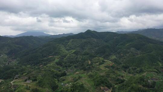 福建德化传媒山路山村十八格盘山公路