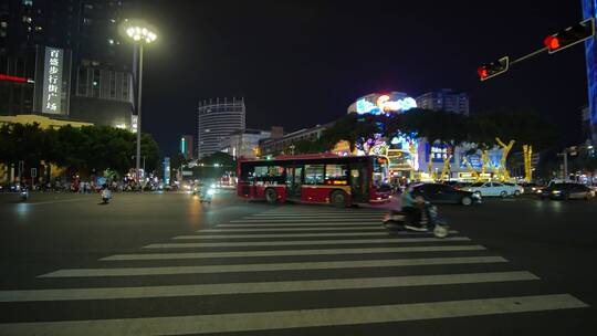 广西南宁街头夜景