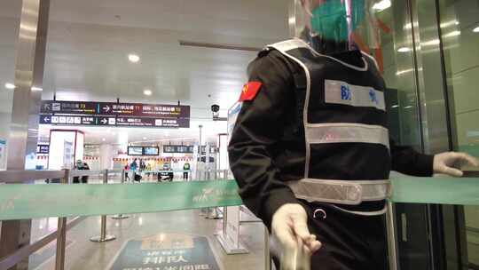 机场过安检过程视频素材模板下载