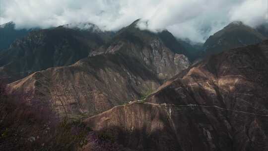 云南香格里拉尼西藏族山区云海延时视频