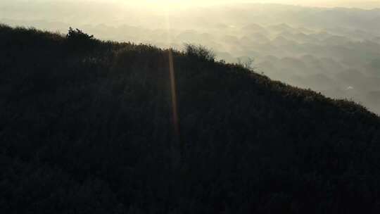 湖北利川齐岳山山与清晨
