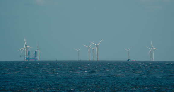 海上风力发电机正在运作