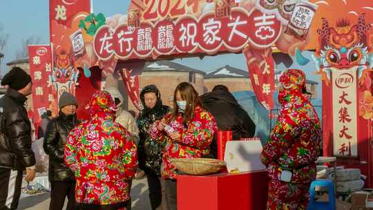 集市早市大集冬季新年祝家大集东北大花棉袄