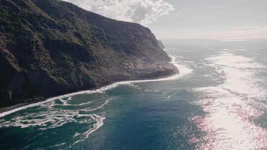 海边海岸海浪冲浪航拍