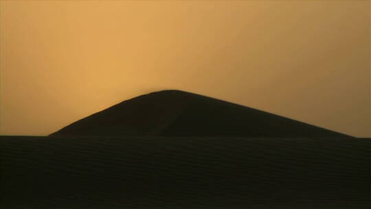 沙漠沙丘日出的延时拍摄