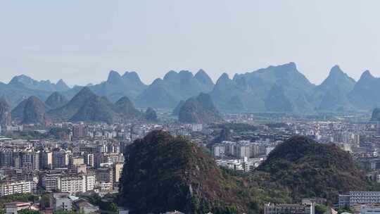 桂林连绵起伏山川城市航拍